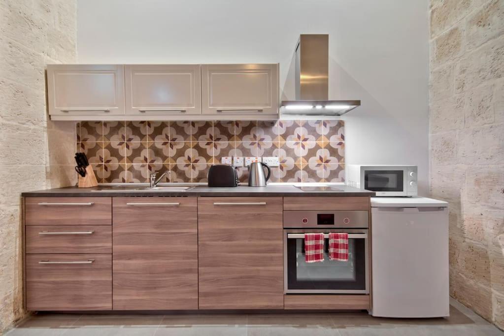 Vallettastay Old Lodge Apartment 2 Zewnętrze zdjęcie