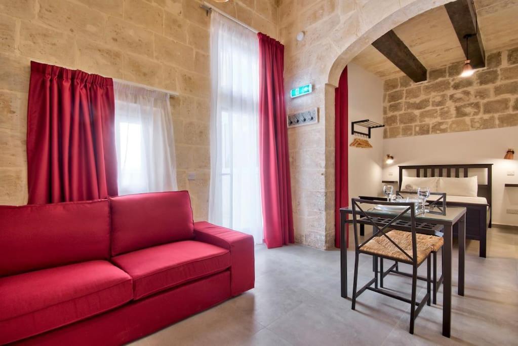Vallettastay Old Lodge Apartment 2 Zewnętrze zdjęcie